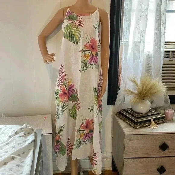 Lungo L’arno beautiful dress it ahs pockets - Picture 1 of 8